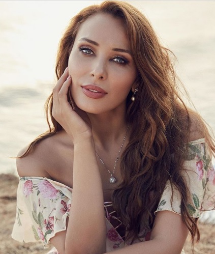 Iulia Vantur